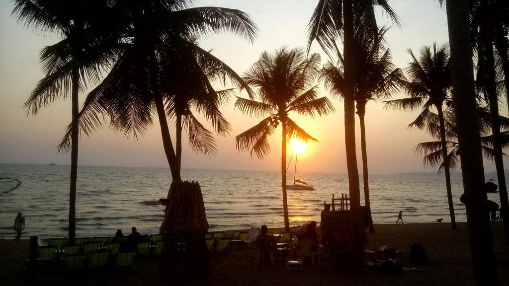 Laguna Beach Resort 2 Jomtien Beach Exterior photo